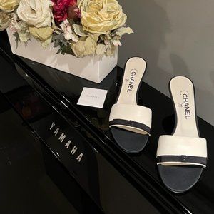 Authentic CHANEL Heel